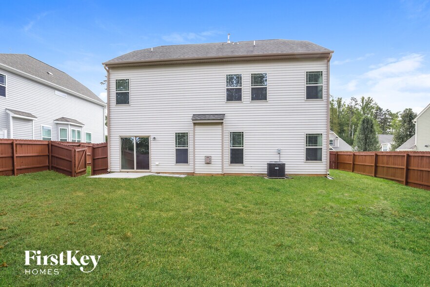 Building Photo - 4476 Redfern Pl