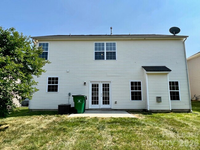 Building Photo - 10311 Dominion Village Dr