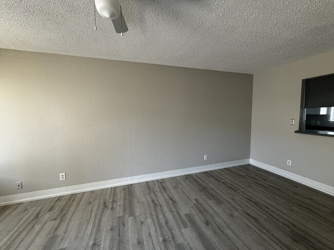 Building Photo - 13340 Horizon Blvd