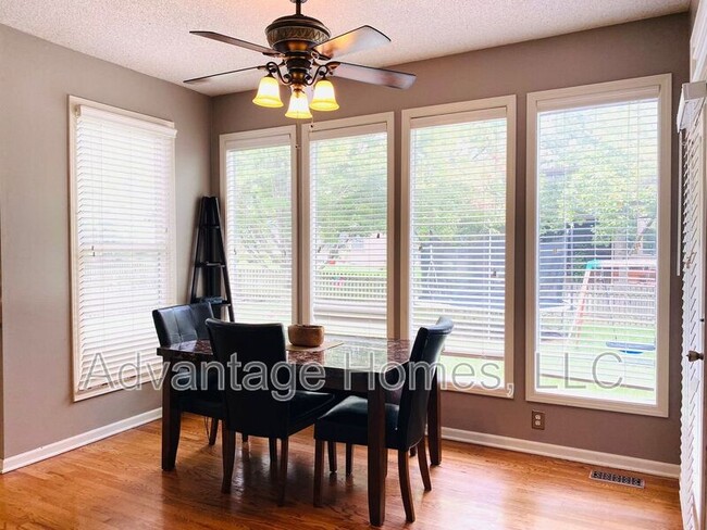 Building Photo - 14117 Parkhill Ln
