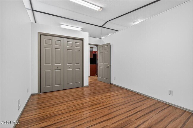 Building Photo - 54 Freemans Bridge Rd