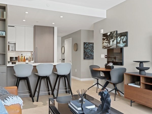 Building Photo - 395 Harrison Ave