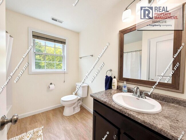 Building Photo - Modern 3BR Home with Solar & Private Yard