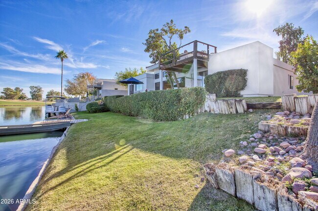 Building Photo - 7638 E Vía De Lindo