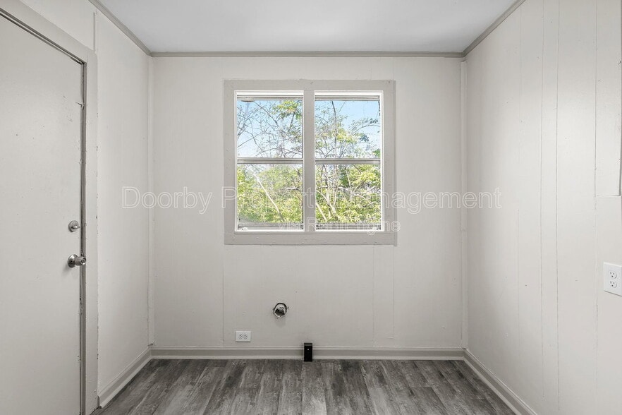 Building Photo - 1601 Arlington Ave
