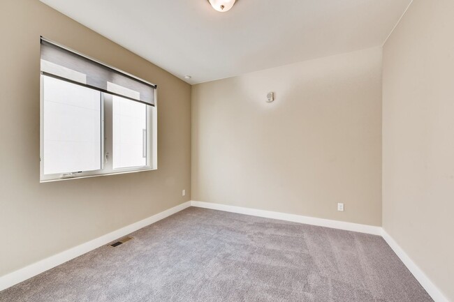 Building Photo - New Construction 3 Bedroom Townhomes for Rent