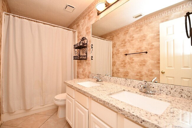 Building Photo - 1215 Wood Haven Ct