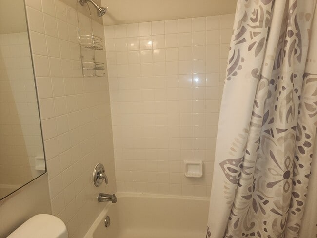 Building Photo - 416 Lauren Ln