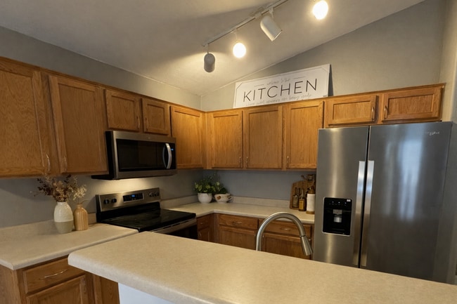 Building Photo - 3046 W Grenadine Rd