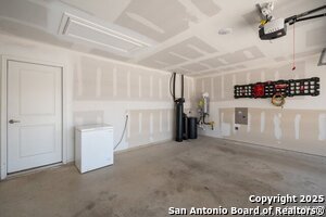 Building Photo - 615 Bean Bnd