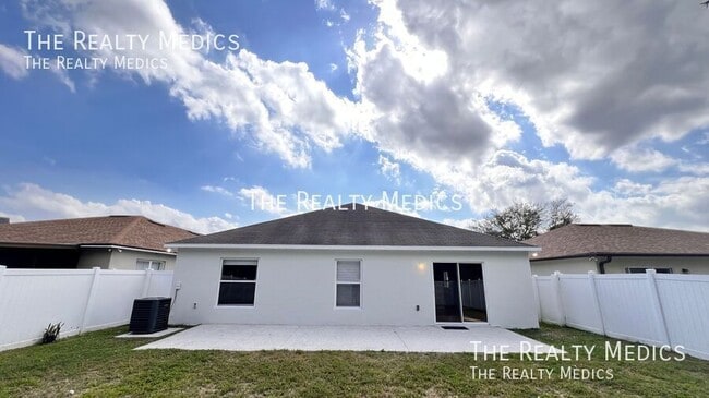 Building Photo - 130 Wheatfield Cir