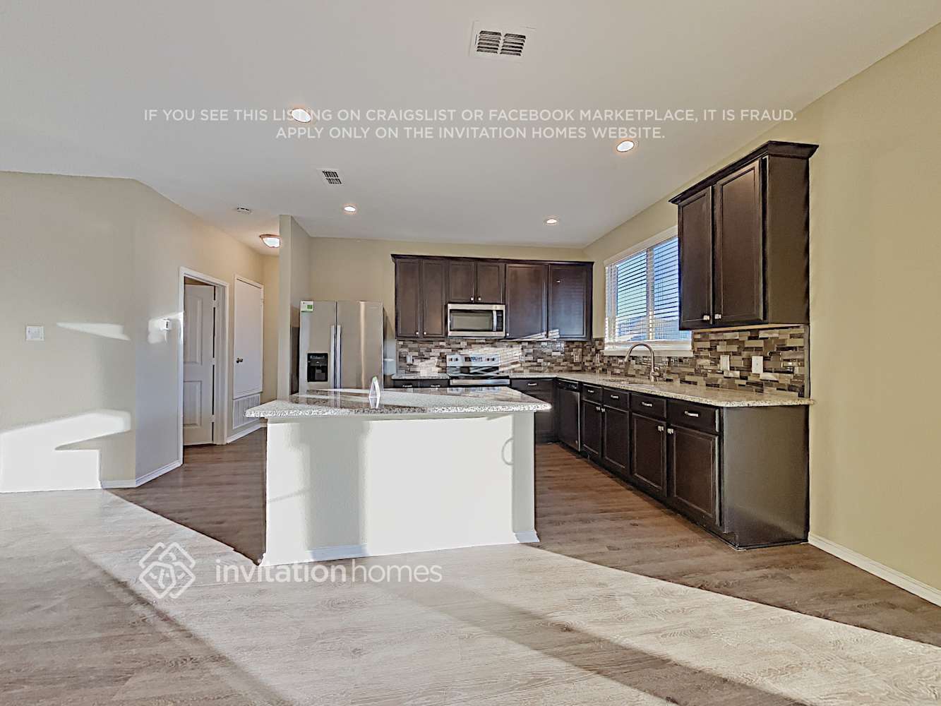 Building Photo - 3205 Peninsula Trail