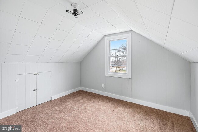 Building Photo - 821 Chesaco Ave
