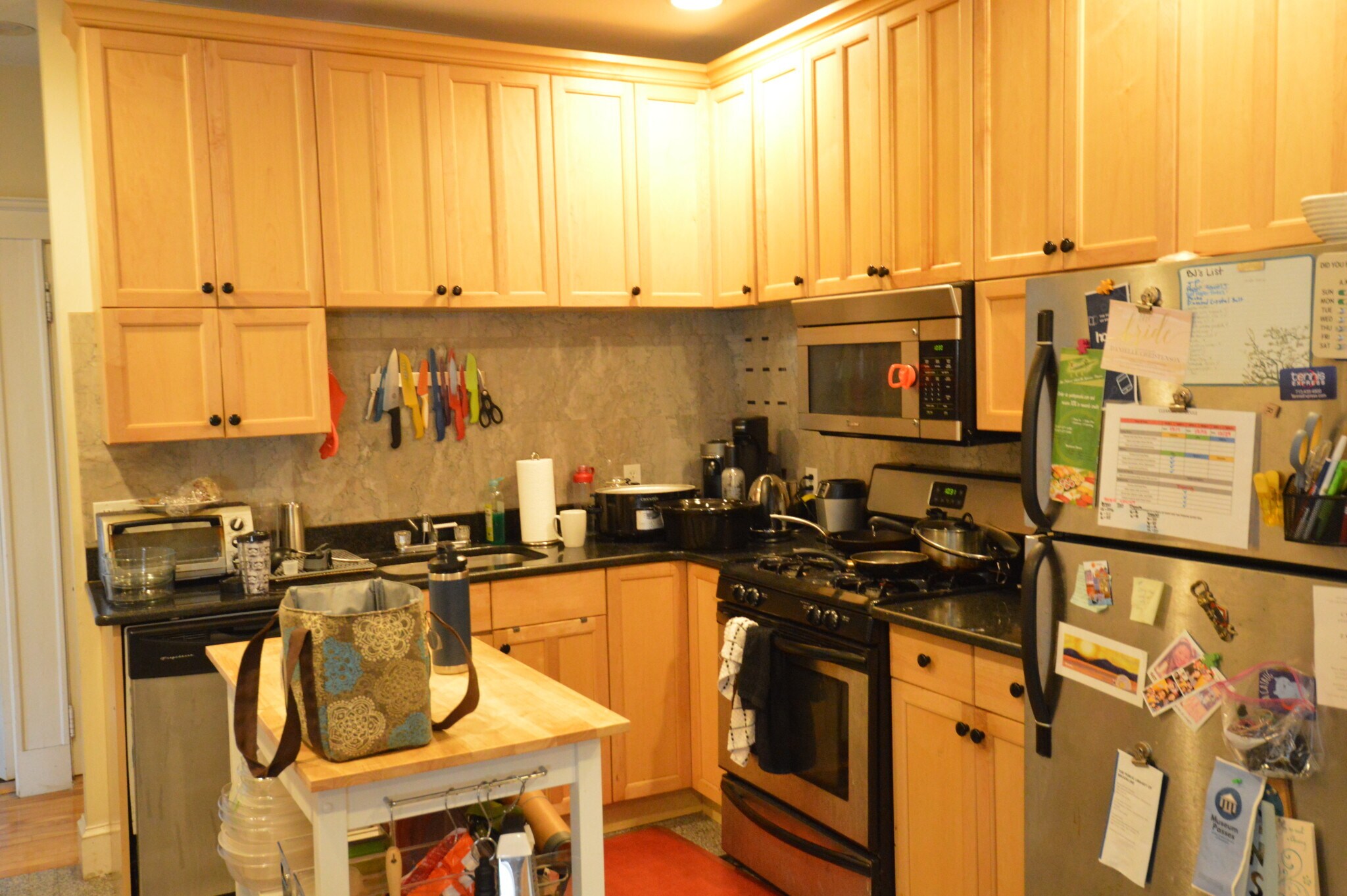 Building Photo - 69 Babcock St