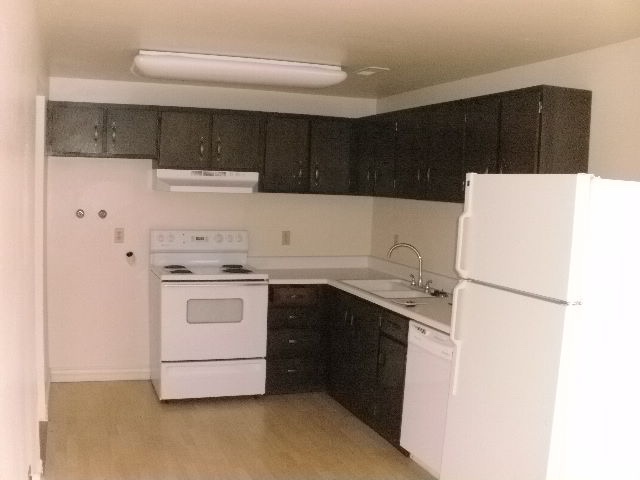 Building Photo - 445 E 5600 S