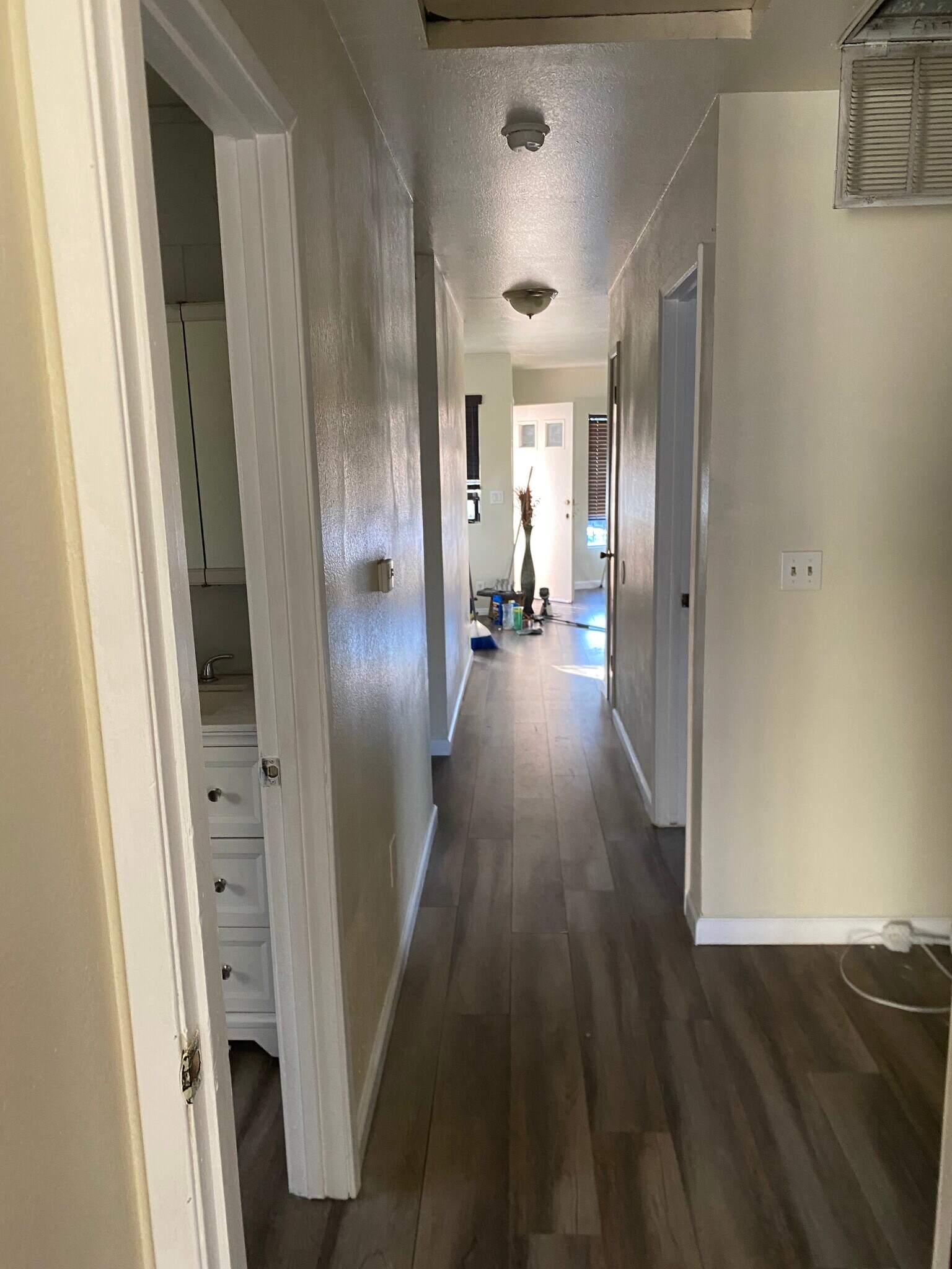 Building Photo - 11752 Slater St