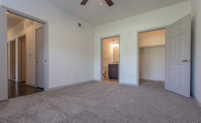 Building Photo - 1 bedroom in Montgomery TX 77316