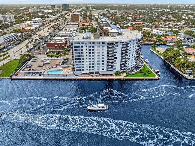 Building Photo - 5100 Dupont Blvd