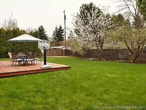 Building Photo - Updated 3 Bdr, 1 1/2 bath with garage and ...