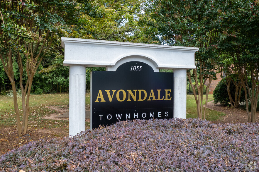 Primary Photo - Avondale Townhomes