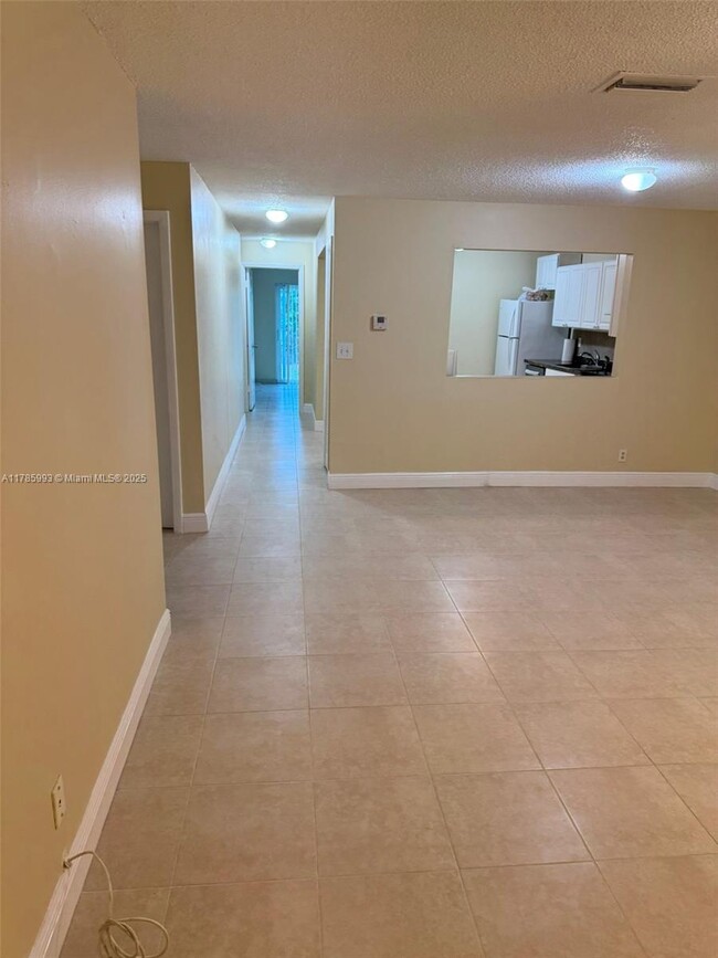 Building Photo - 4063 SW 51st St