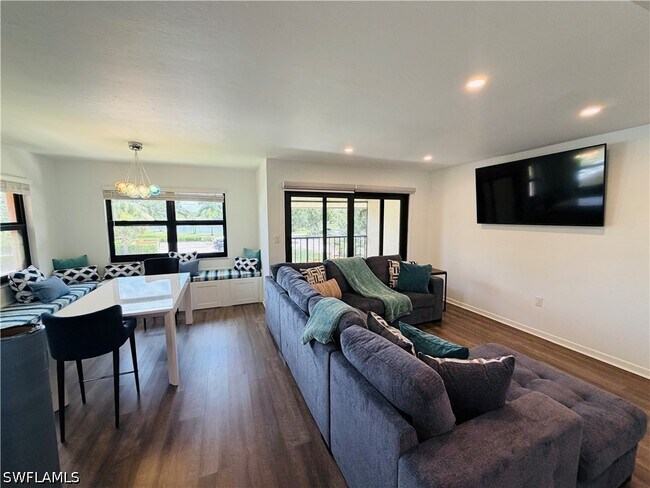 Building Photo - 1522 Mainsail Dr