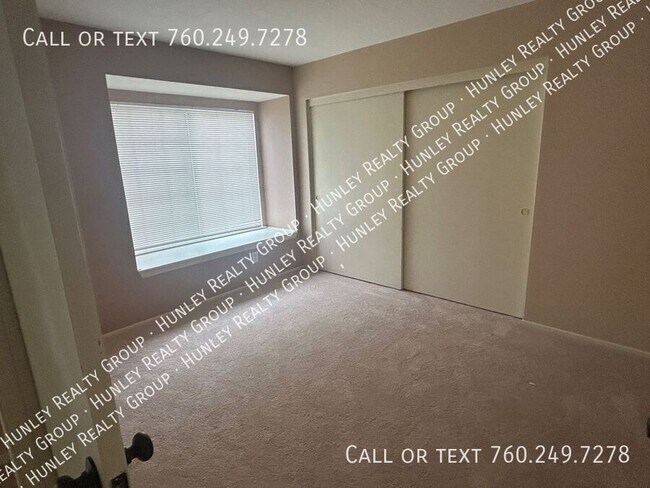 Building Photo - 13560 La Villa Dr