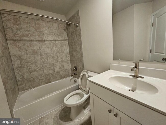 Building Photo - 7759 Meander Ct S
