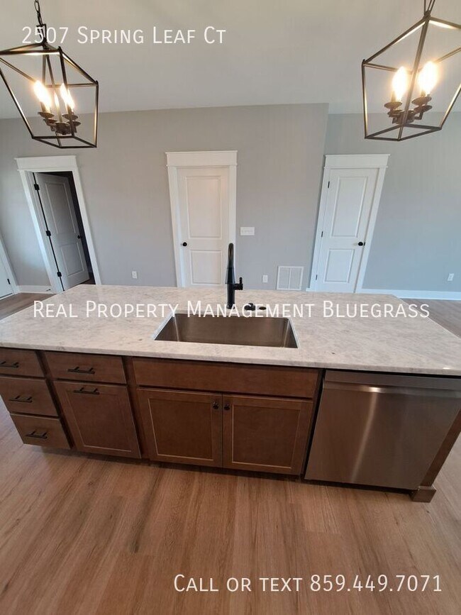 Building Photo - 2507 Spring Leaf Ct