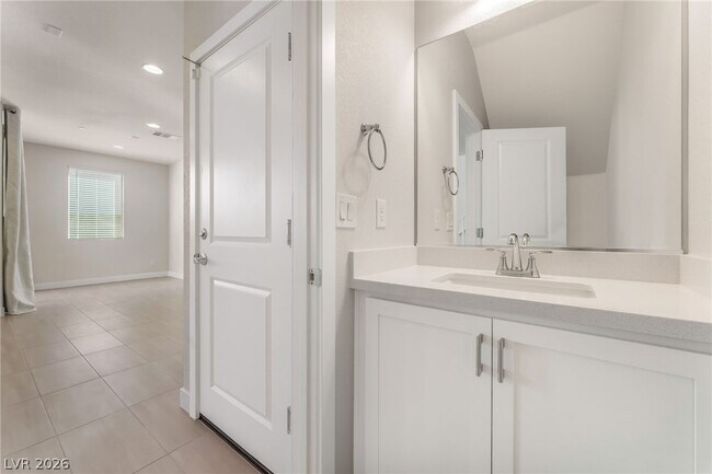 Building Photo - 11676 Golden Oriole Ave