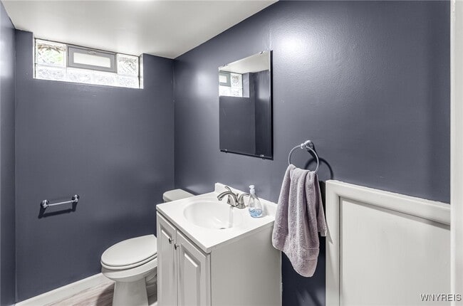 Building Photo - 79 Hemlock Dr
