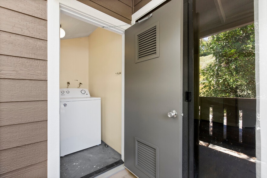 Building Photo - 19104 Alamo Ln