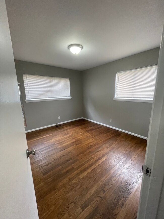 Building Photo - One Month Free!!