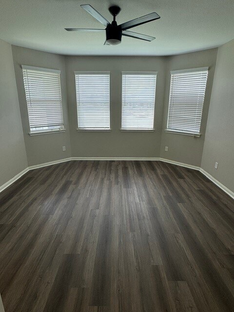 Building Photo - 3831 W Alessano Ln