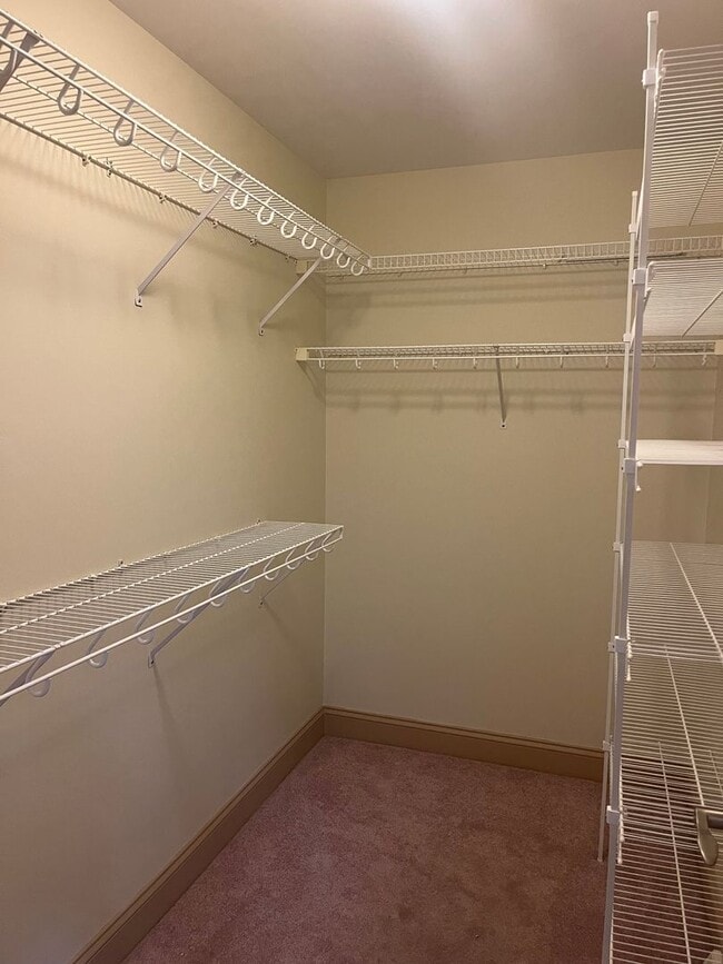 Building Photo - Now Leasing – Beautiful Well Maintained 3-...