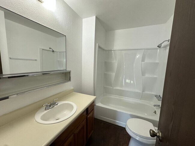 Building Photo - 6947 Peyote Way