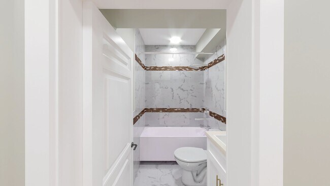 Building Photo - 31 Savin Hill Ave