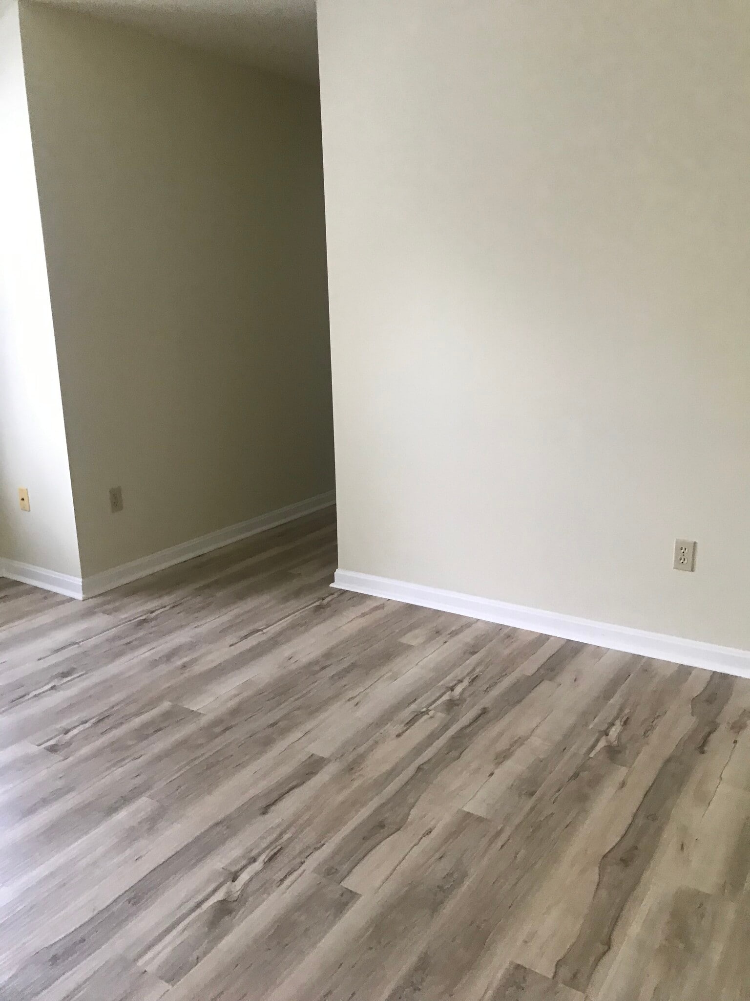 Building Photo - 2105 Wexford Rd
