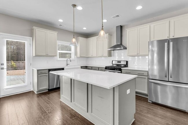 Building Photo - 1624 Shady Pine Rd