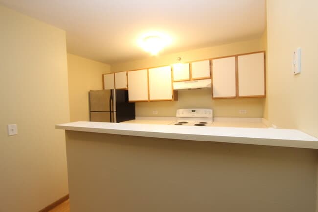 Building Photo - 430 Cunat Blvd