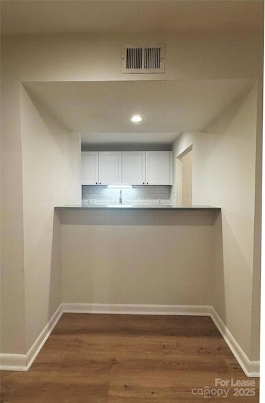 Building Photo - 4948 Sardis Rd