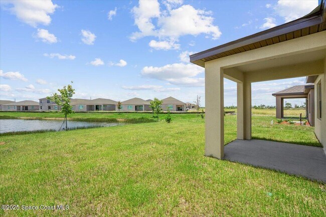 Building Photo - 1854 Capital Dr