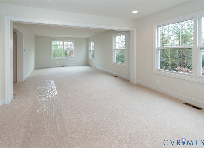 Building Photo - 5411 Hickory Ann Dr