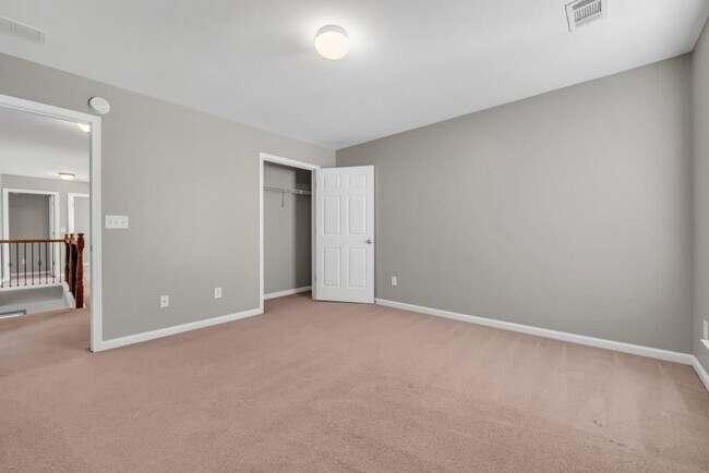 Building Photo - 701 Courageous Ct
