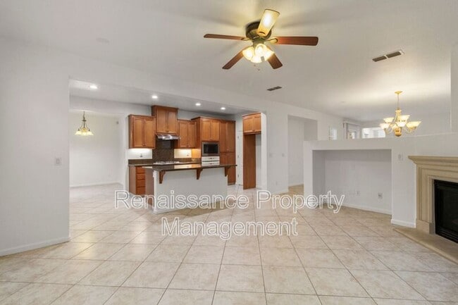 Building Photo - 288 W Fauna Ave
