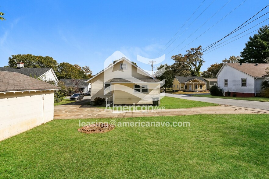 Building Photo - 110 S 4th St