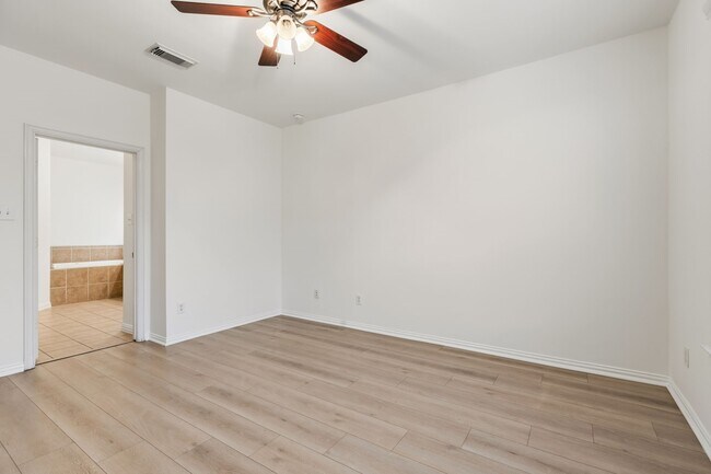 Building Photo - 5315 Barleycorn Ln