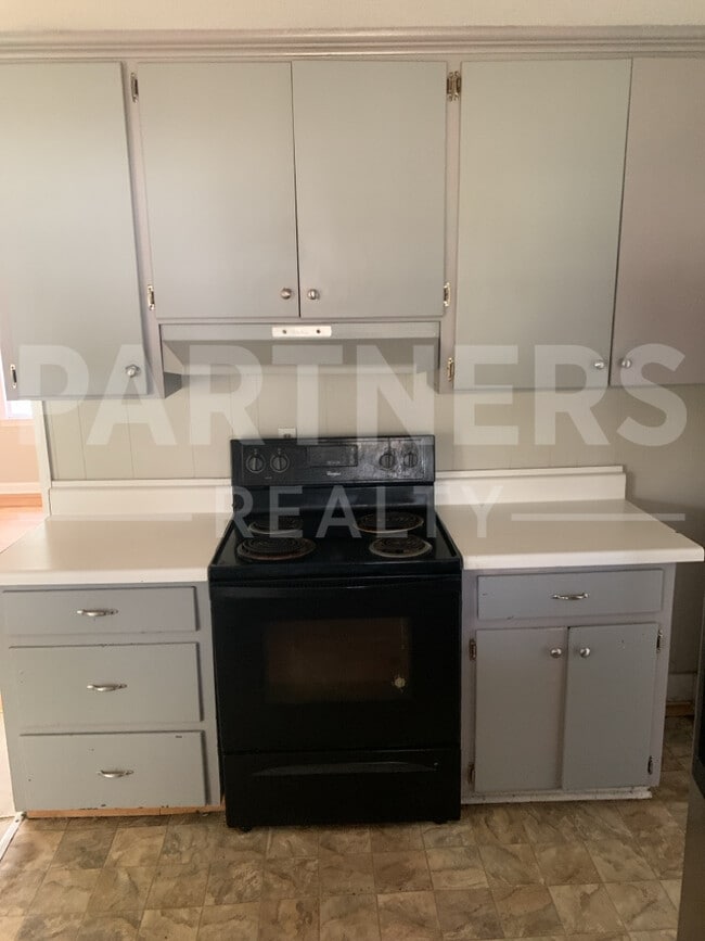 Building Photo - 3333 Carter Hill Rd