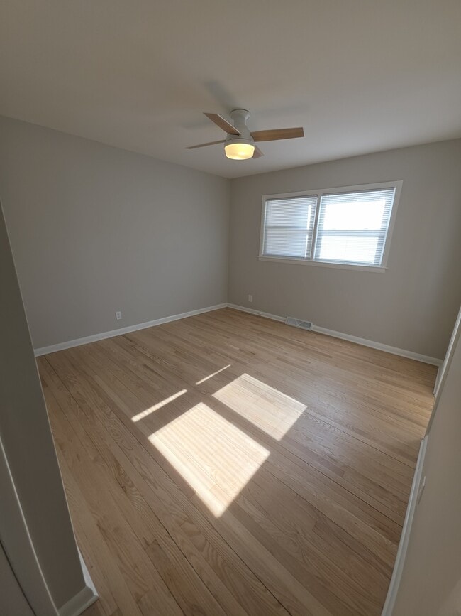 Building Photo - 11817 W North Ave