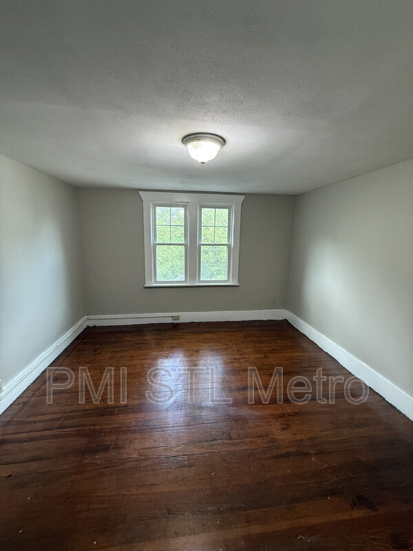 Building Photo - 7212 Eunice Ave